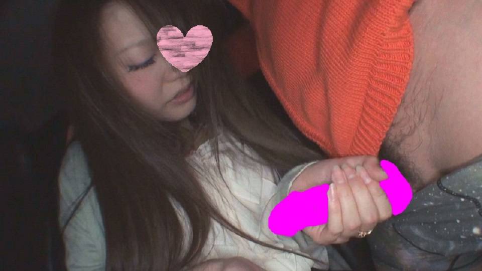 網タイツが可愛い女の子 – 【個人撮影】限定版5　癒し系の網タイツが可愛い女の子にチンポ2本握られた！【素人ナンパ】