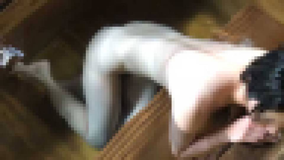 【立ち上げキャンペーン＄38→＄12】【本妻】露天の檜風呂に座らせてローションまみれにし、日頃の疲れをとってあげるはずが中出し。不倫はするが美妻だなと思う瞬間です。かなり真面目な妻なのですがとても敏感です。　本妻