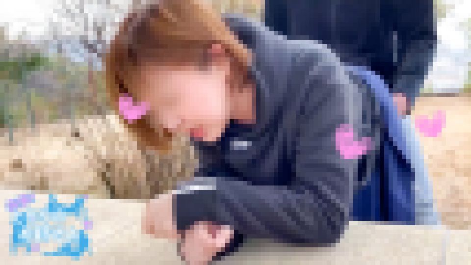 神社の境内で地面がビショビショに濡れるまで潮吹きするエッチな素人お姉さんを白昼堂々ハメ撮り強制中出し！！　匿名