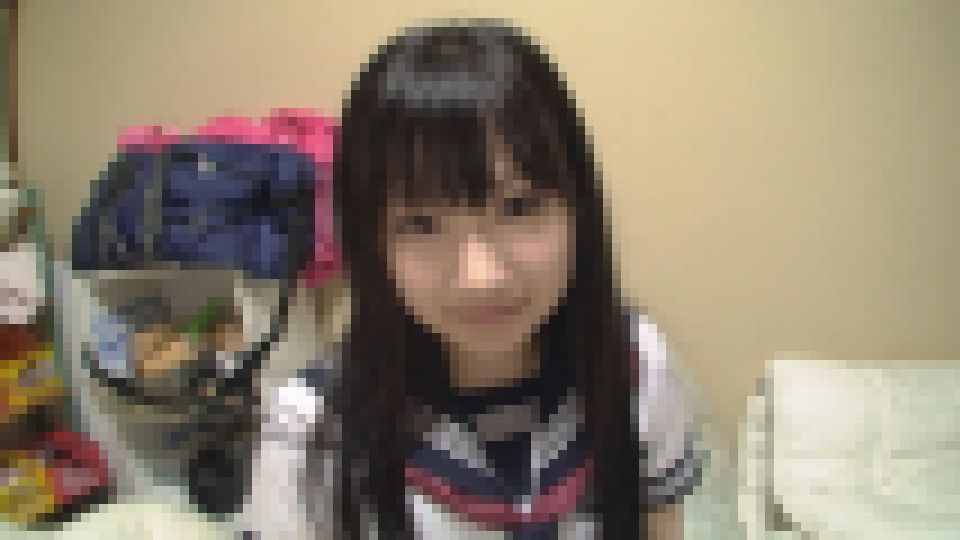 GIRLS&BOUGA SNSで気軽に遊ぼうと来てくれたパイパンJKのフェラ顔が土屋太鳳激似だったので即フェラ顔射後もフル勃起が止まらないのでお漏らしするほどたくさん忘我させて中出ししゃいました。　太鳳