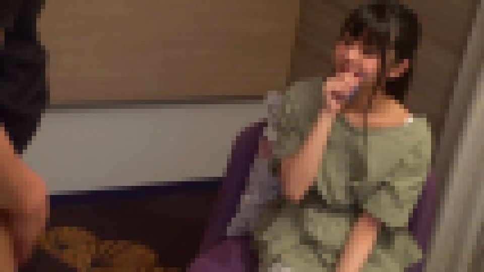 ガチナンパ！ 大量のザーメンを笑顔で受け止めちゃう清純女子 口・顔・胸！ぶっかけ射精15発！108アクメ　オムニバス