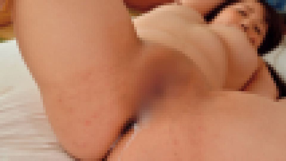 デカ尻が大好きな夫の連れ子に毎日…孕むまで中出しされてます 玉木くるみ