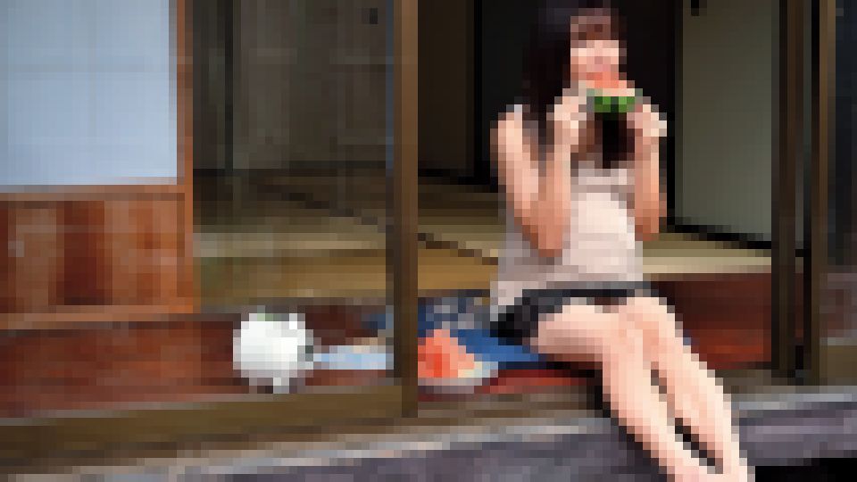 田舎でヤルことがなくて…隣に住む絶世の肉体美巨乳妻と種付けSEXに溺れ孕ませた真夏の汗ダク不倫　夏川うみ