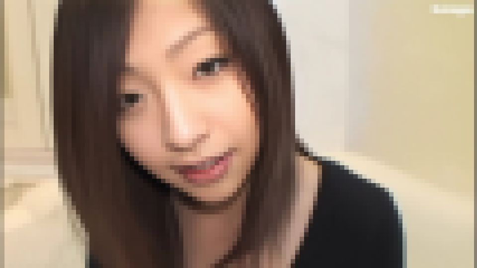 GIRLS&BOUGA  SNSに神がいた！ハタチのこの子は神です。可愛すぎます。ノリもエッチでソファの上でおしっこもドアップでしてくれます。もちろん中出し大好きで言うことなし！連続トップギア忘我で大満足！　亜希