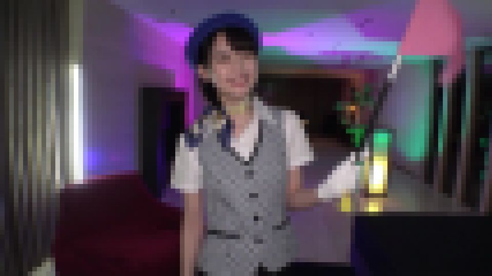 【小動物系】【ゴルフキャディ】クラブを渡されたときに思わず、彼女の手を握っちゃうほど可愛いwゴルフのキャディさん登場！彼女の応募理由が『彼氏が早漏』では、彼女の為にメチャクチャいいチンポドライバーをご用意しましたwww【ぷっくりオッパイ】【超美ボディ】　ことの