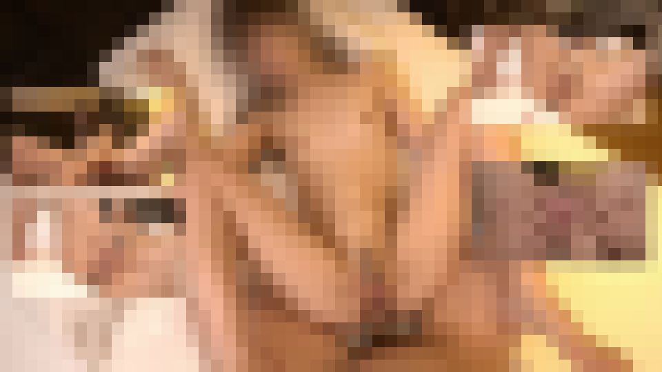 微乳気にしてる高3優等生に中出し。卒業前のSEXで処女膜崩壊しました。　ニコル