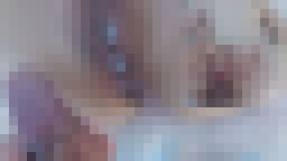 旅行で2人部屋になった妹が実兄にムリやり中出しされた動画　めい