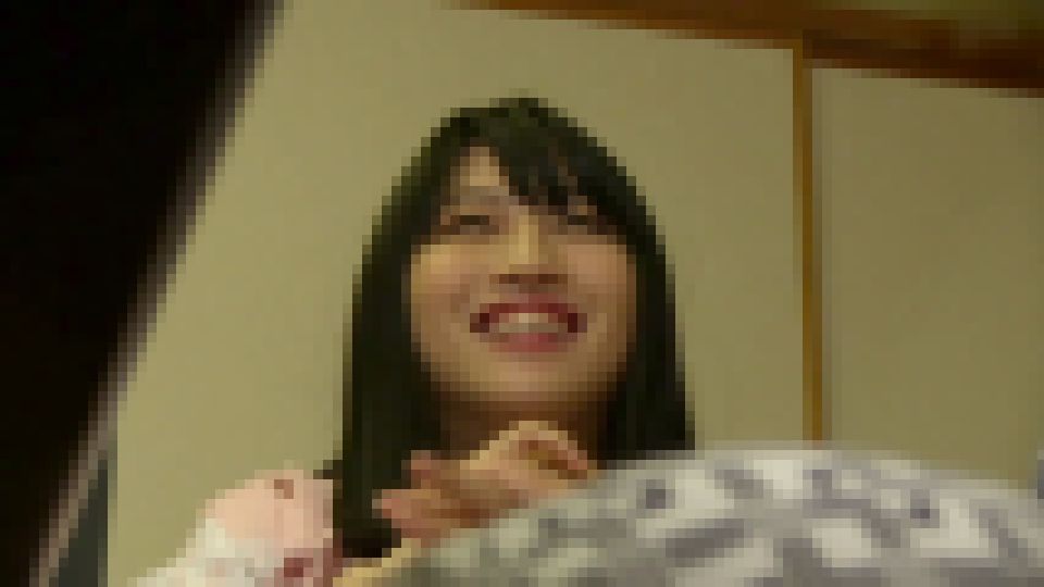 優しすぎる奥さんサイコー! 戸惑いながら押し切られ 中出しされた美人妻 12人4時間 part6　素人