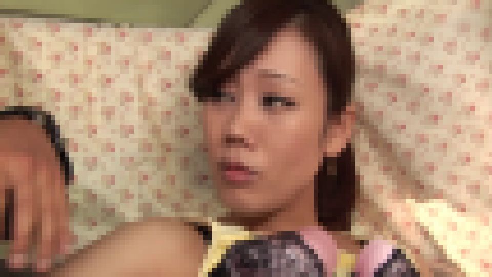 優しすぎる奥さんサイコー! 戸惑いながら押し切られ 中出しされた美人妻 12人4時間 part8　素人