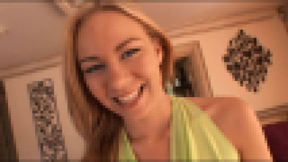 メラニー・ジェイニーは隣のビッチで、ファックされる必要がある　Melanie Jayne
