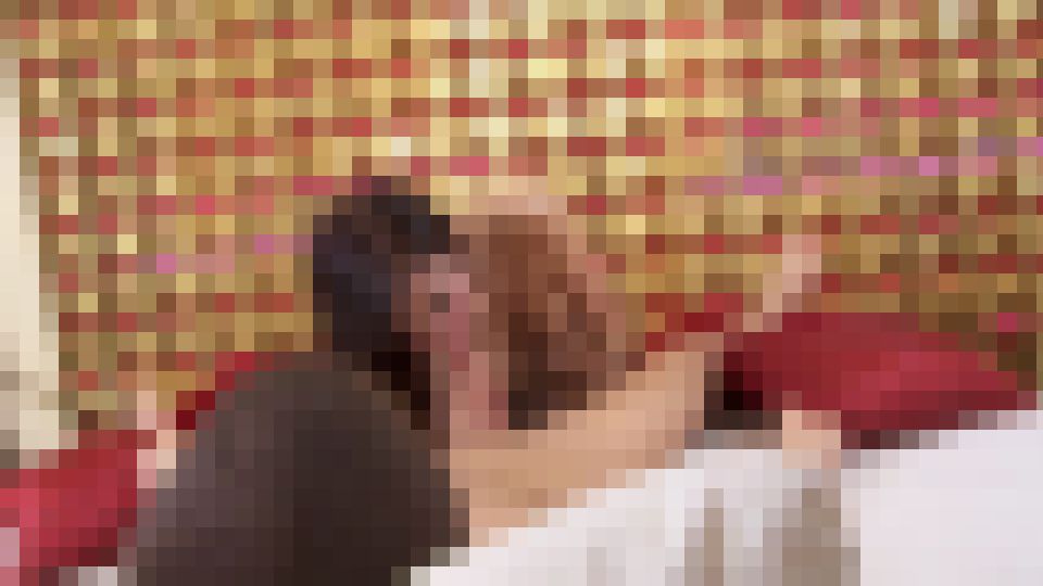タイの小さなティーン、ファングがスピナーのようにファックする ファング