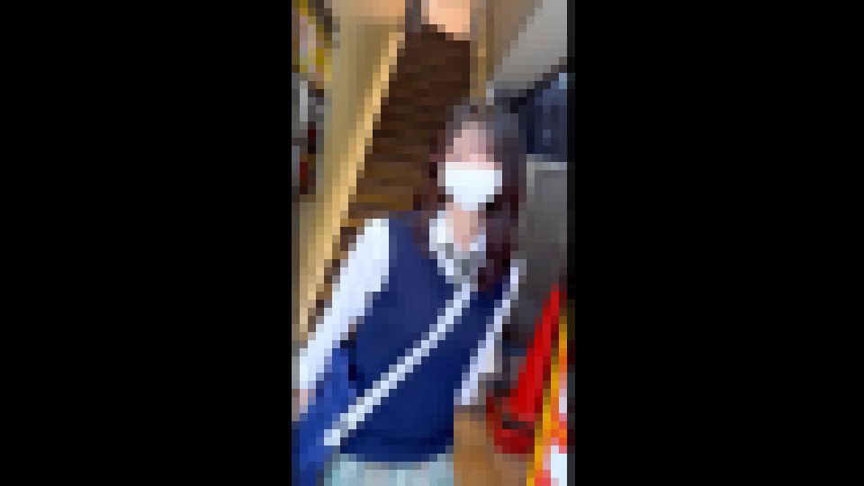 【話題作】炎上＆活動休止中　18歳アイドル研修生。反省の色一切無しで初出演　禁断の映像初公開。　ひなこ