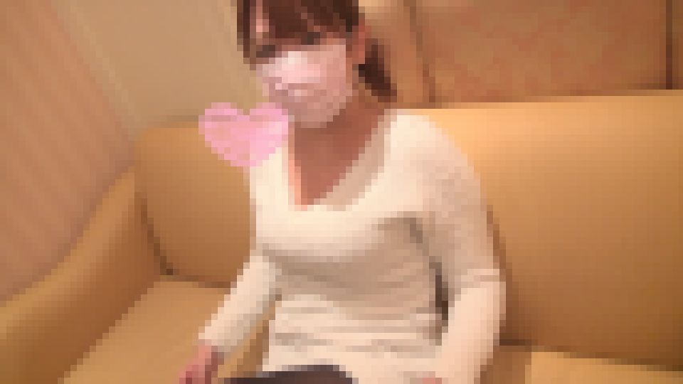 【潮吹き】癒し系美女ともみちゃん　電マが大好きとぼけた顔して潮吹き絶頂！　ともみ