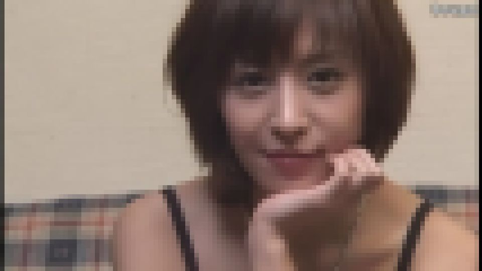 人妻＆BOGA　ショートカットがよく似合うセレブ美人妻さんが旦那公認１日限定忘我希望で終わらないピストンに我を忘れ絶叫が止まらない程満足したのは初という。人妻資源は貴重な忘我資源です！　麗美