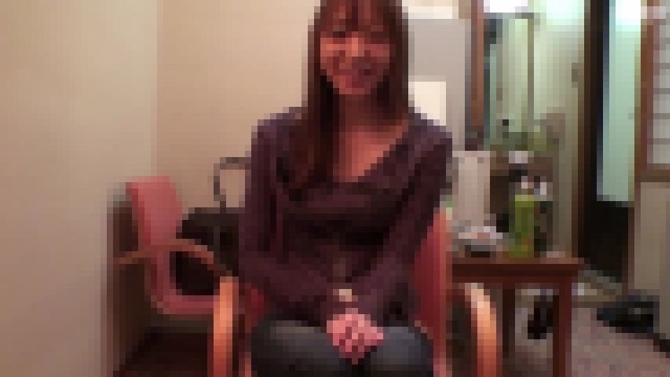 GIRLS&BOUGA  ゆうかの少女の頃をヤンキーにした様な女を出会い系居〇屋でエロモードのまま連れ出し成功！危険日の感じやすいカラダはそのまま孕み願望全開で求めるリスクがつきものです。　優香