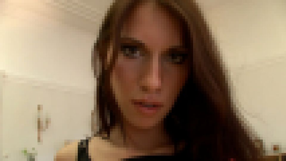 Chris R Finger Fucks Chloe V Cunt Before She Milks His Cock!　クリスR クロエV