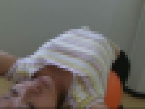 バランスボールではち切れんばかりに反られた胸チラ撮影BEST　