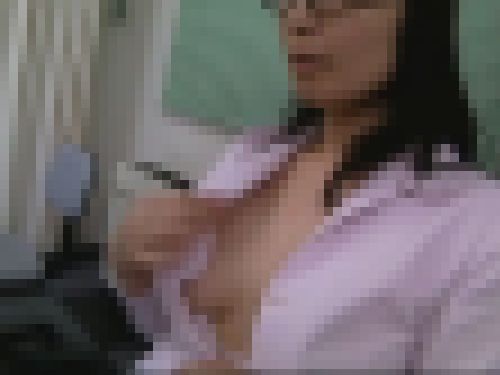 OLさんの無防備なブラウスの隙間からこぼれたコリコリ乳首撮影総集編５　